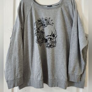 Torrid  Skull Print Women's Sweashirt.